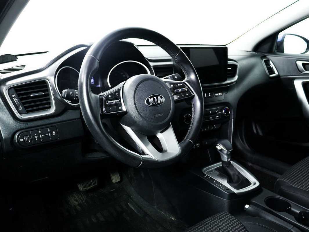 Купить Kia Ceed с пробегом. Фото: #12