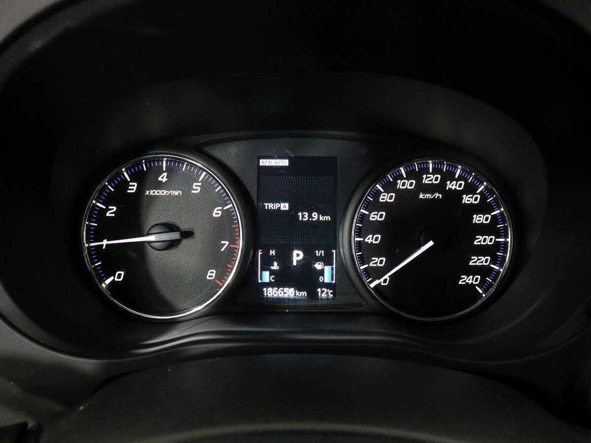 Купить Mitsubishi Outlander с пробегом. Фото: #8