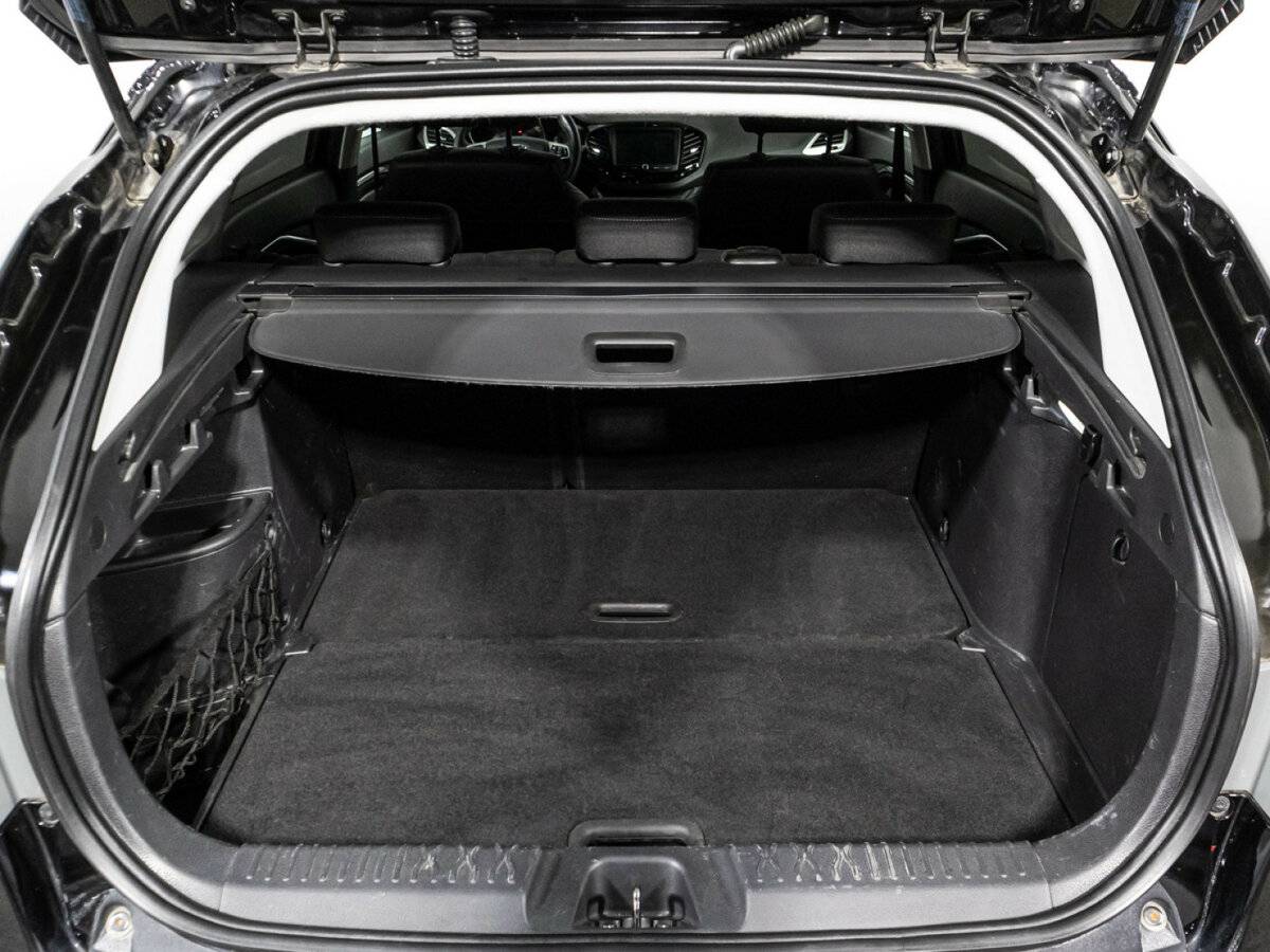 Купить Lada (ВАЗ) Vesta с пробегом. Фото: #14