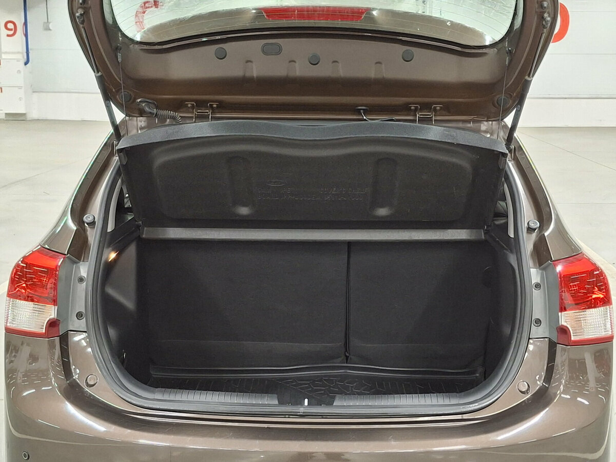 Купить Kia Rio с пробегом. Фото: #9