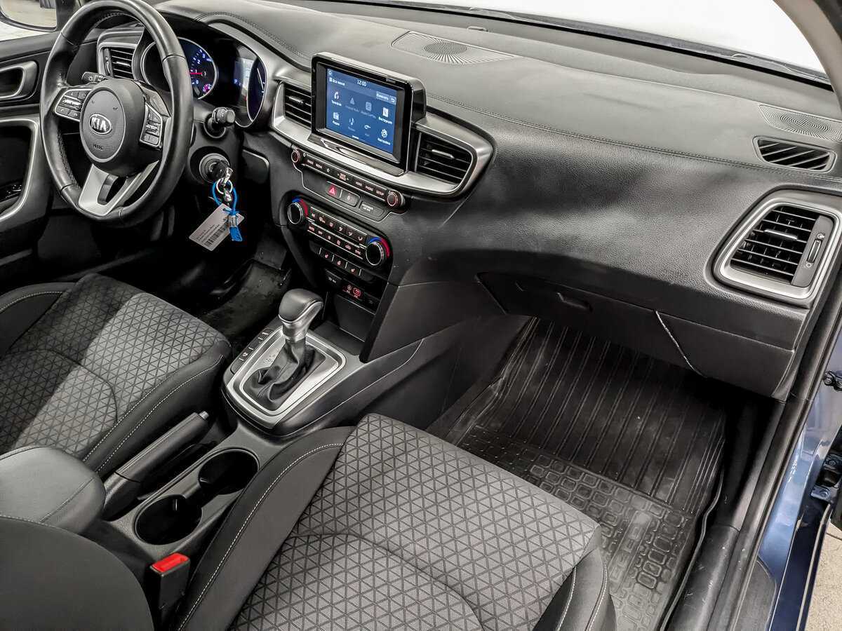Купить Kia Ceed с пробегом. Фото: #10