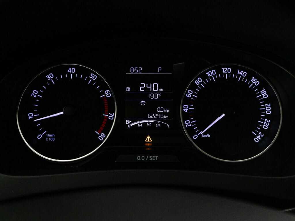 Купить Skoda Rapid с пробегом. Фото: #11