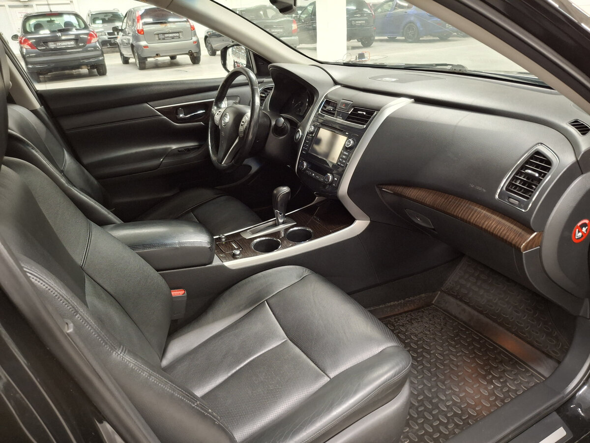 Купить Nissan Teana с пробегом. Фото: #10