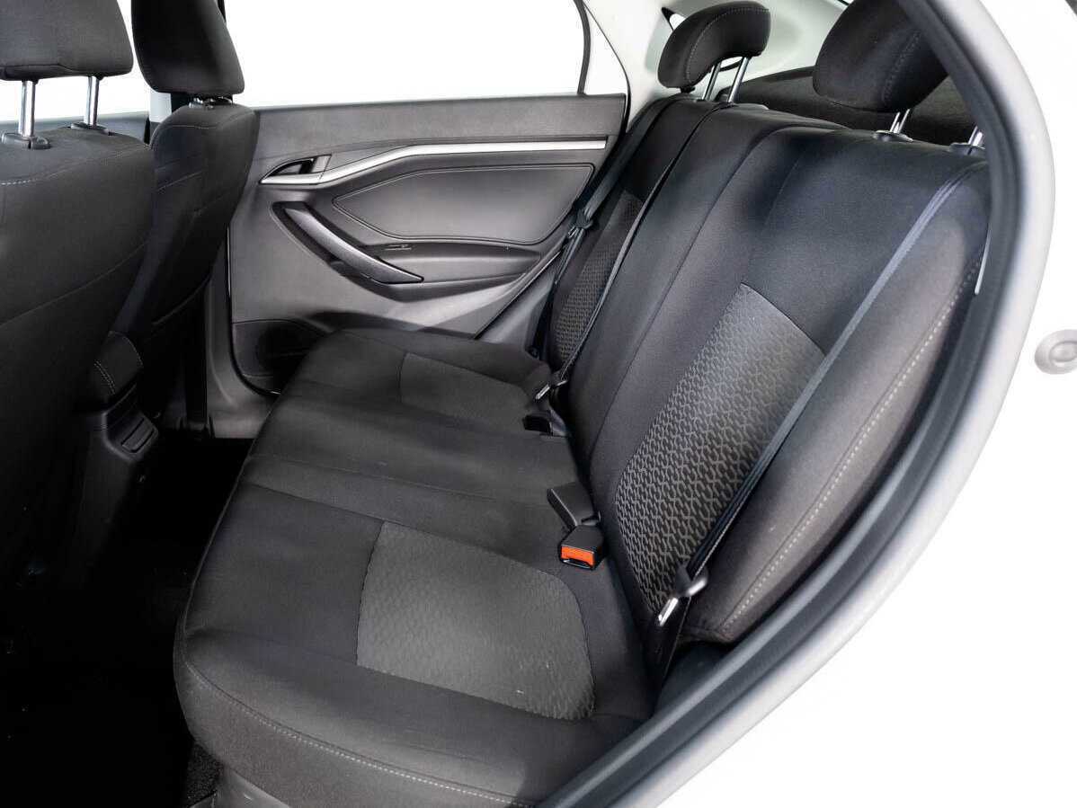 Купить Lada (ВАЗ) Vesta с пробегом. Фото: #10