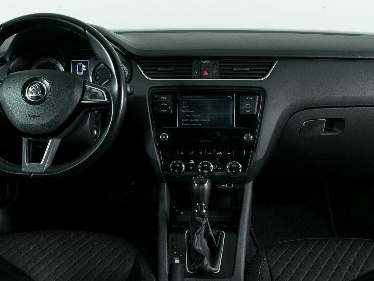 Купить Skoda Octavia с пробегом. Фото: #6