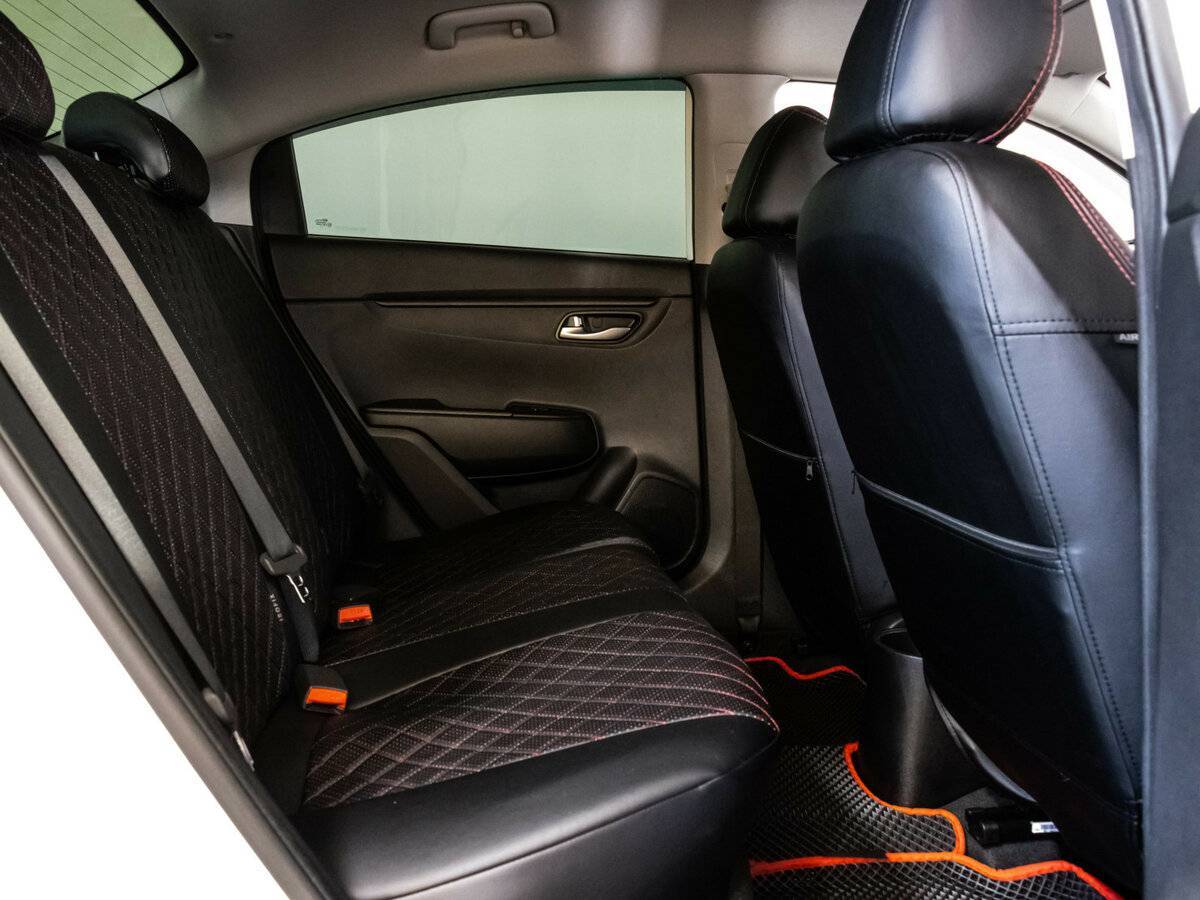 Купить Kia Rio с пробегом. Фото: #16