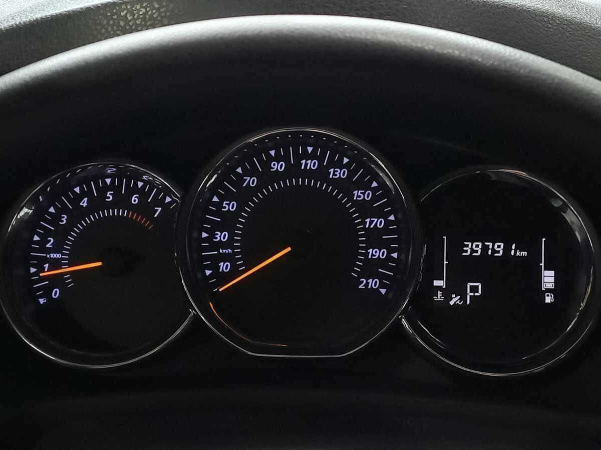 Купить Renault Sandero с пробегом. Фото: #10