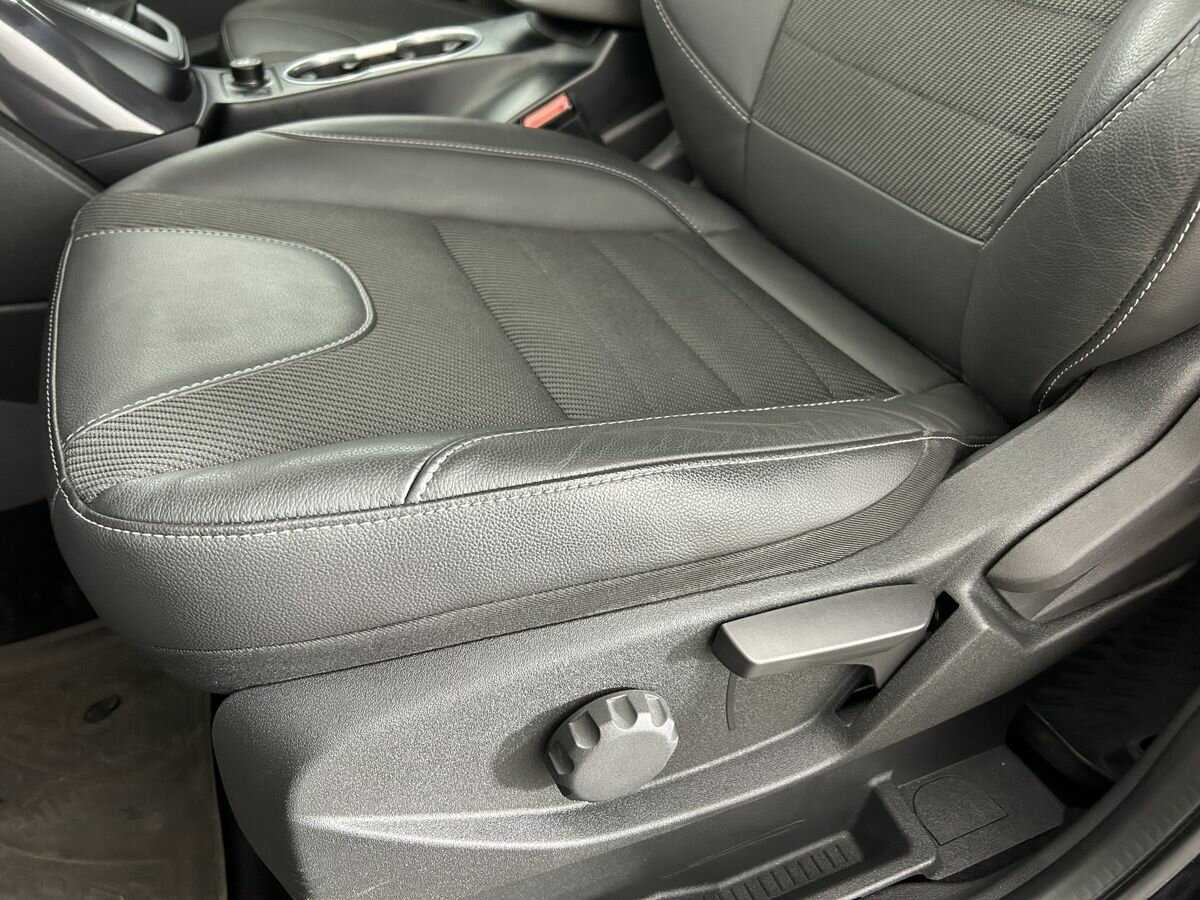 Купить Ford Kuga с пробегом. Фото: #8