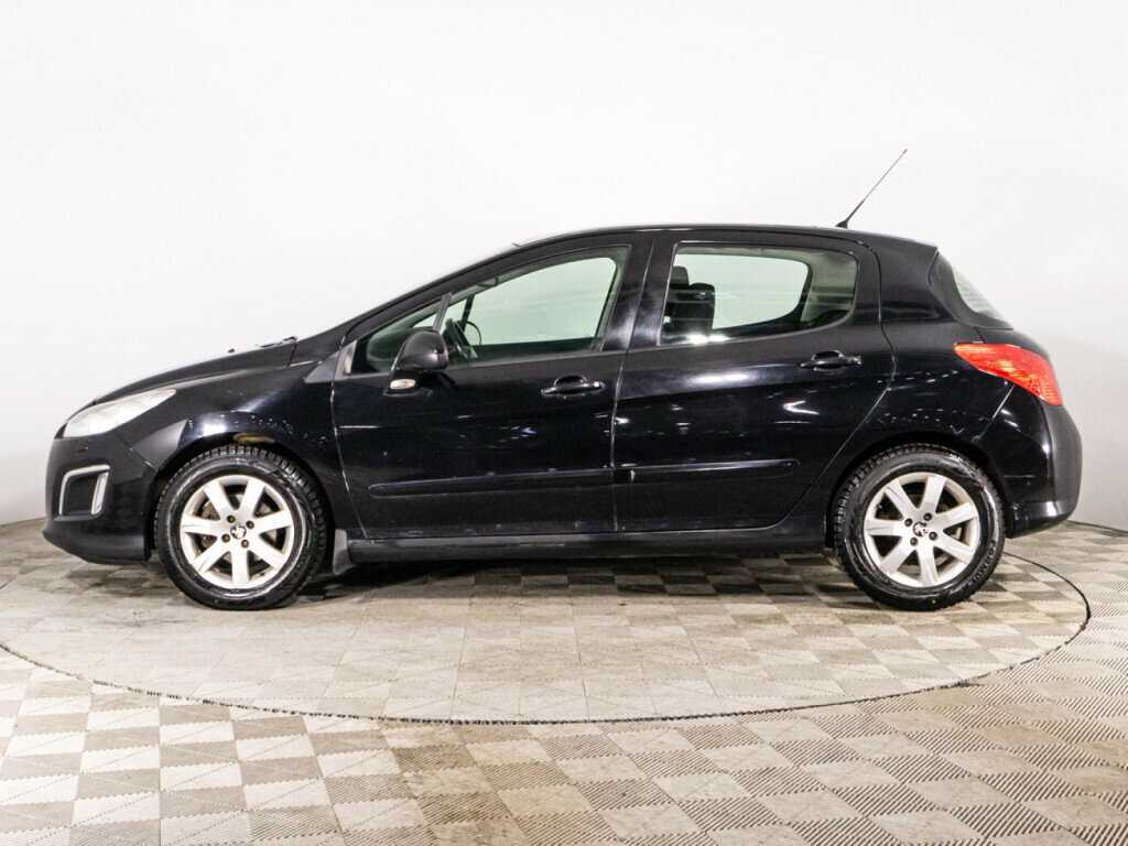 Купить Peugeot 308 с пробегом. Фото: #7