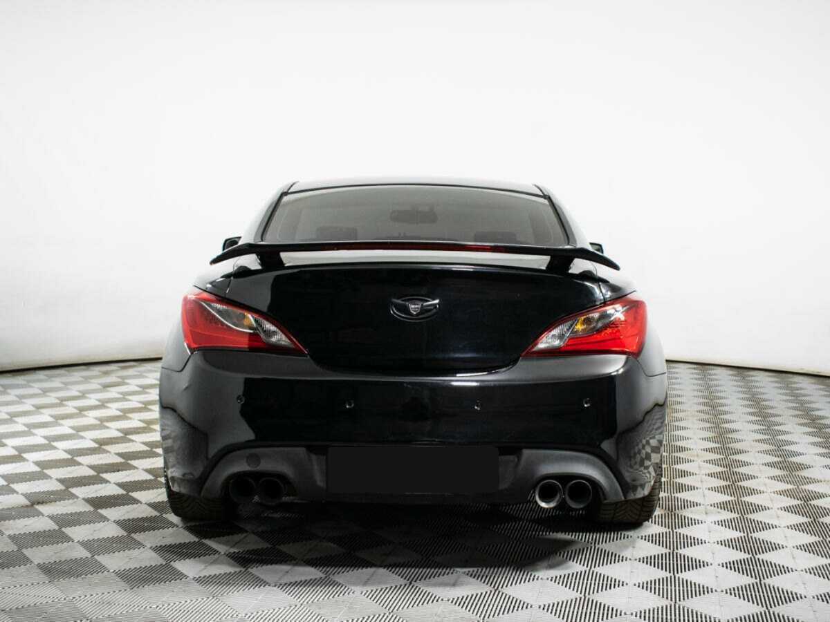 Купить Hyundai Genesis Coupe с пробегом. Фото: #4