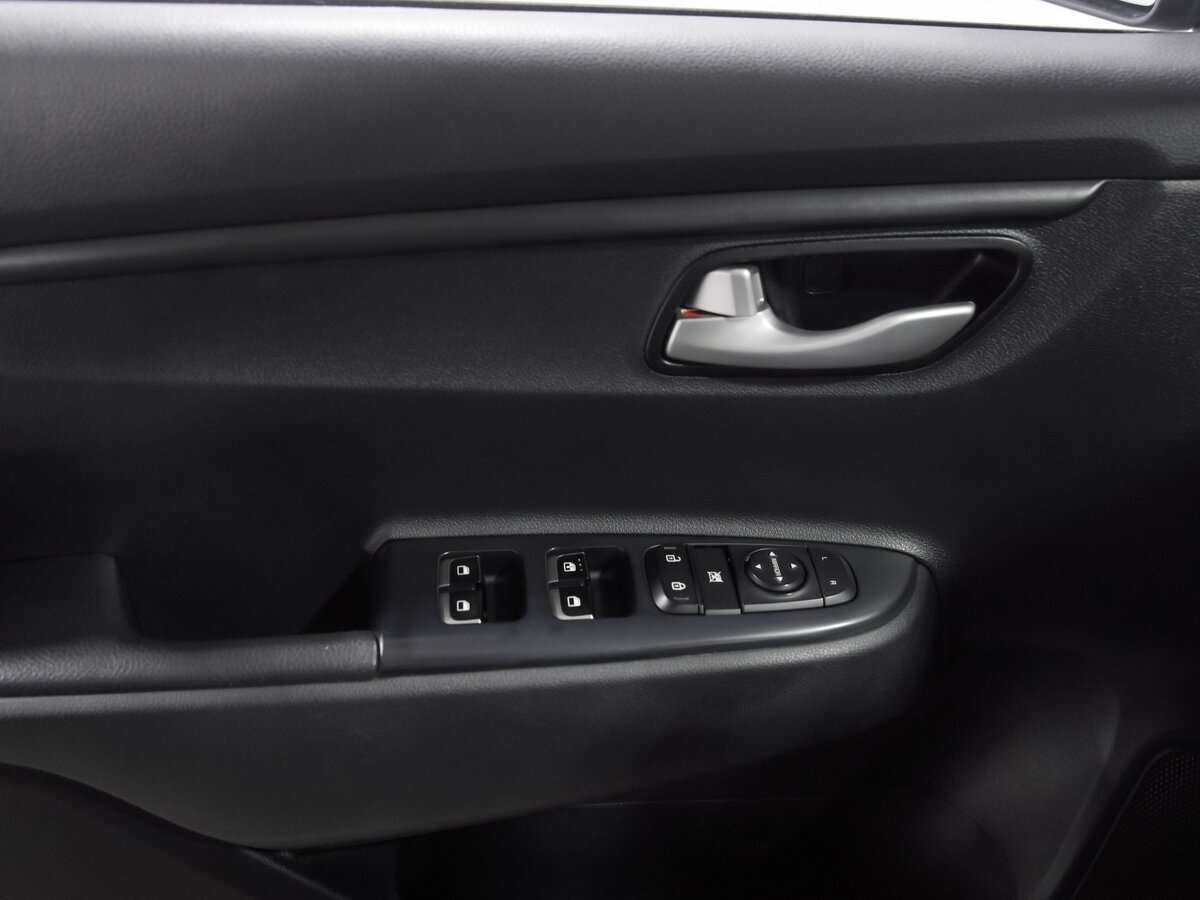 Купить Kia Rio с пробегом. Фото: #11