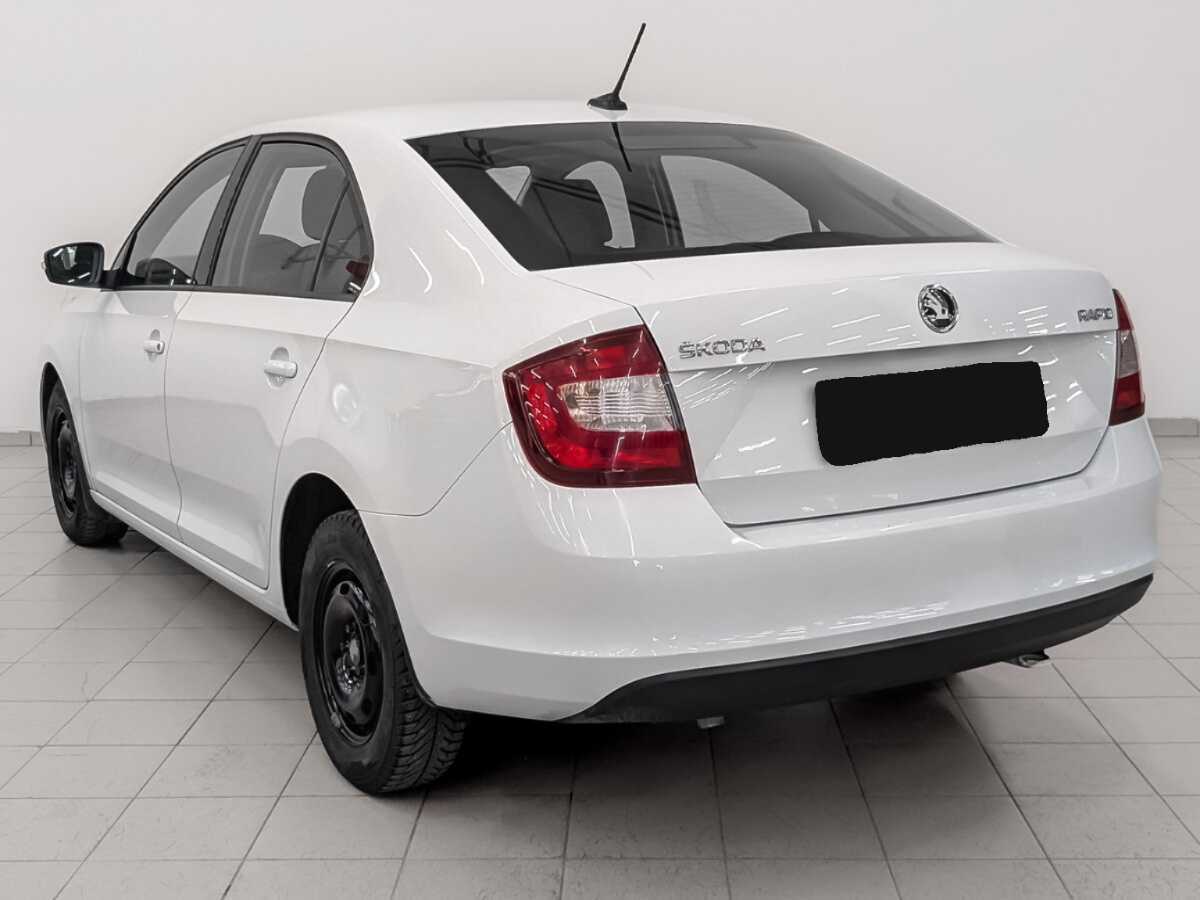 Купить Skoda Rapid с пробегом. Фото: #6