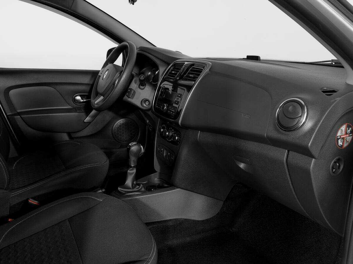 Купить Renault Logan с пробегом. Фото: #8