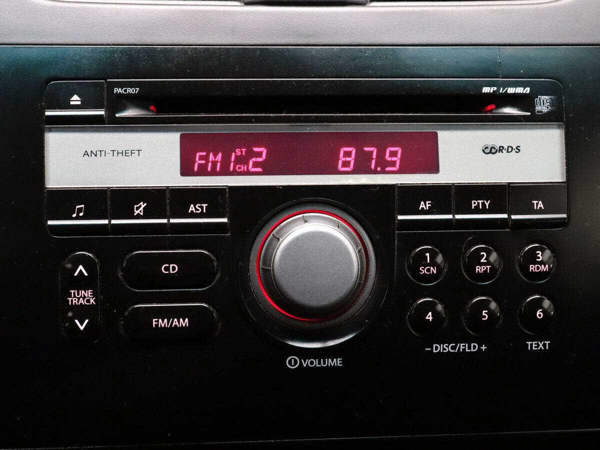 Купить Suzuki SX4 с пробегом. Фото: #11