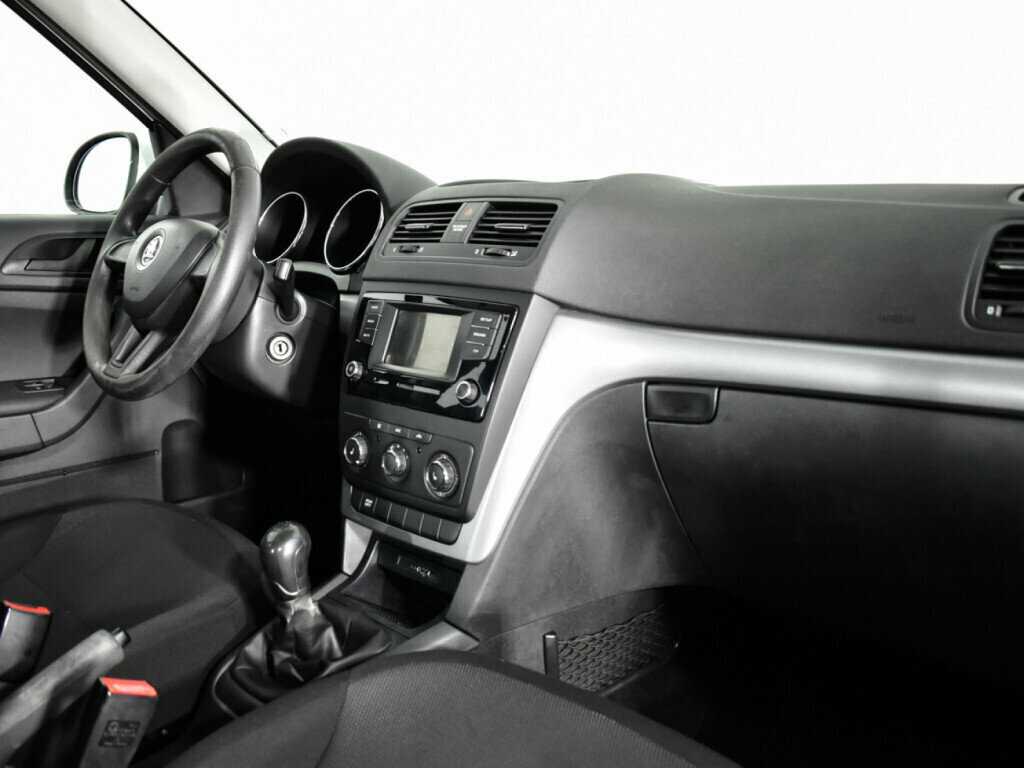 Купить Skoda Yeti с пробегом. Фото: #8