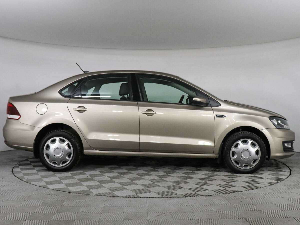 Купить Volkswagen Polo с пробегом. Фото: #3
