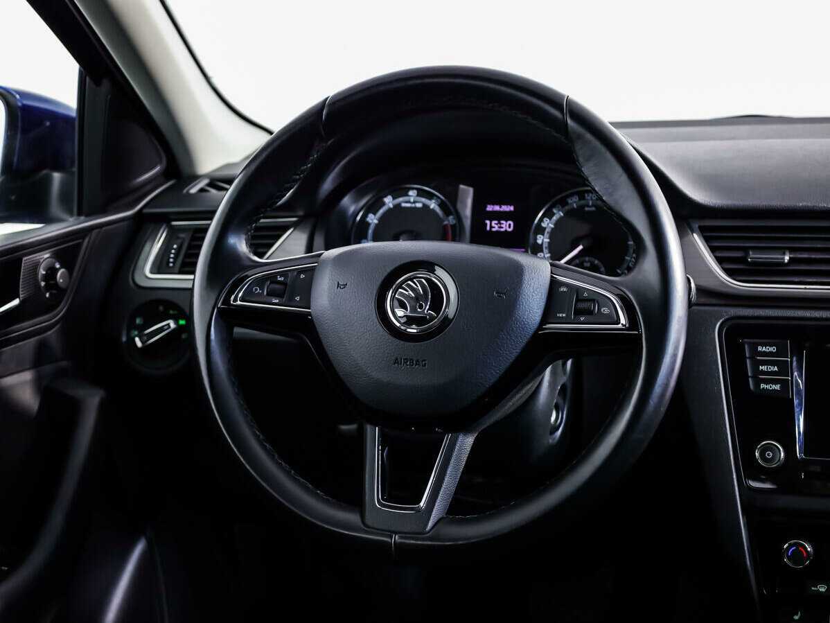 Купить Skoda Rapid с пробегом. Фото: #9