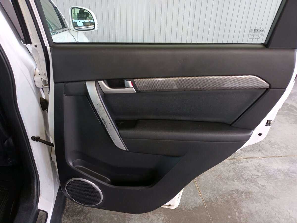 Купить Chevrolet Captiva с пробегом. Фото: #20