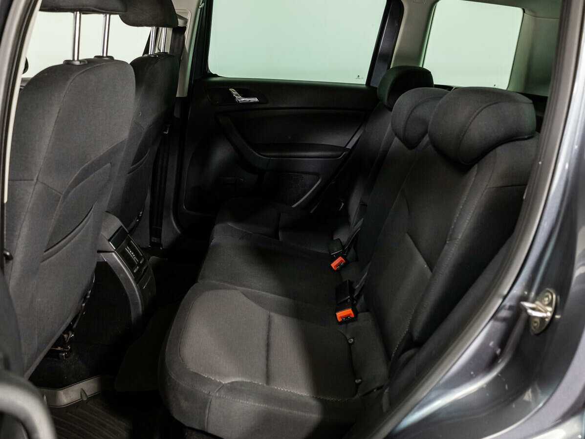 Купить Skoda Yeti с пробегом. Фото: #9