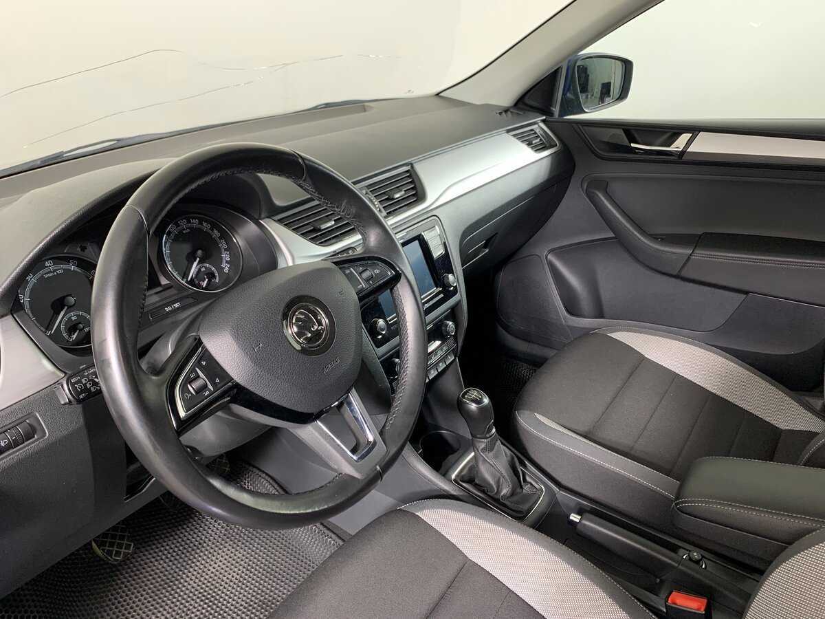 Купить Skoda Rapid с пробегом. Фото: #11