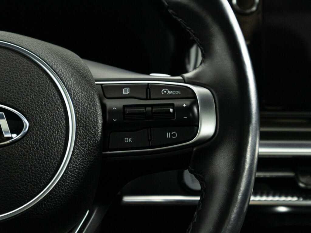 Купить Kia K5 с пробегом. Фото: #23