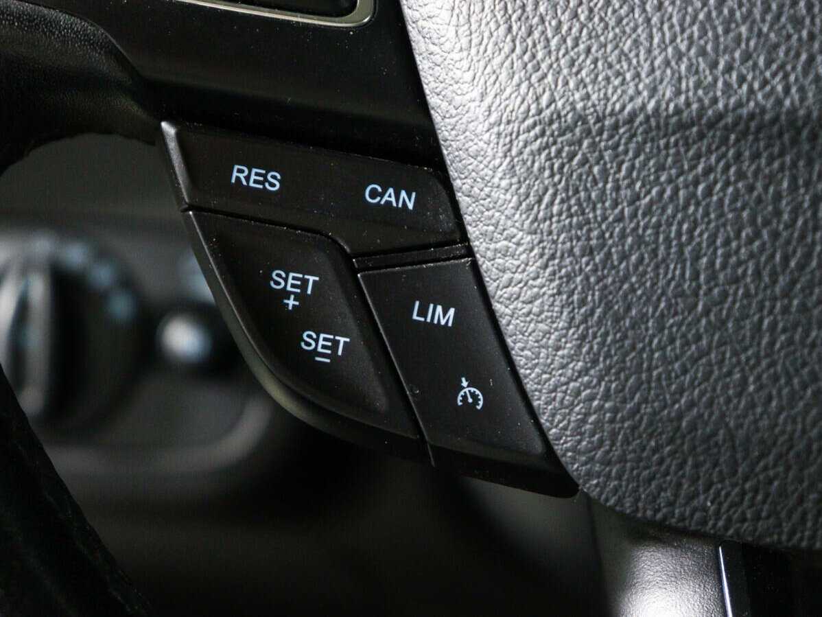 Купить Ford Kuga с пробегом. Фото: #14