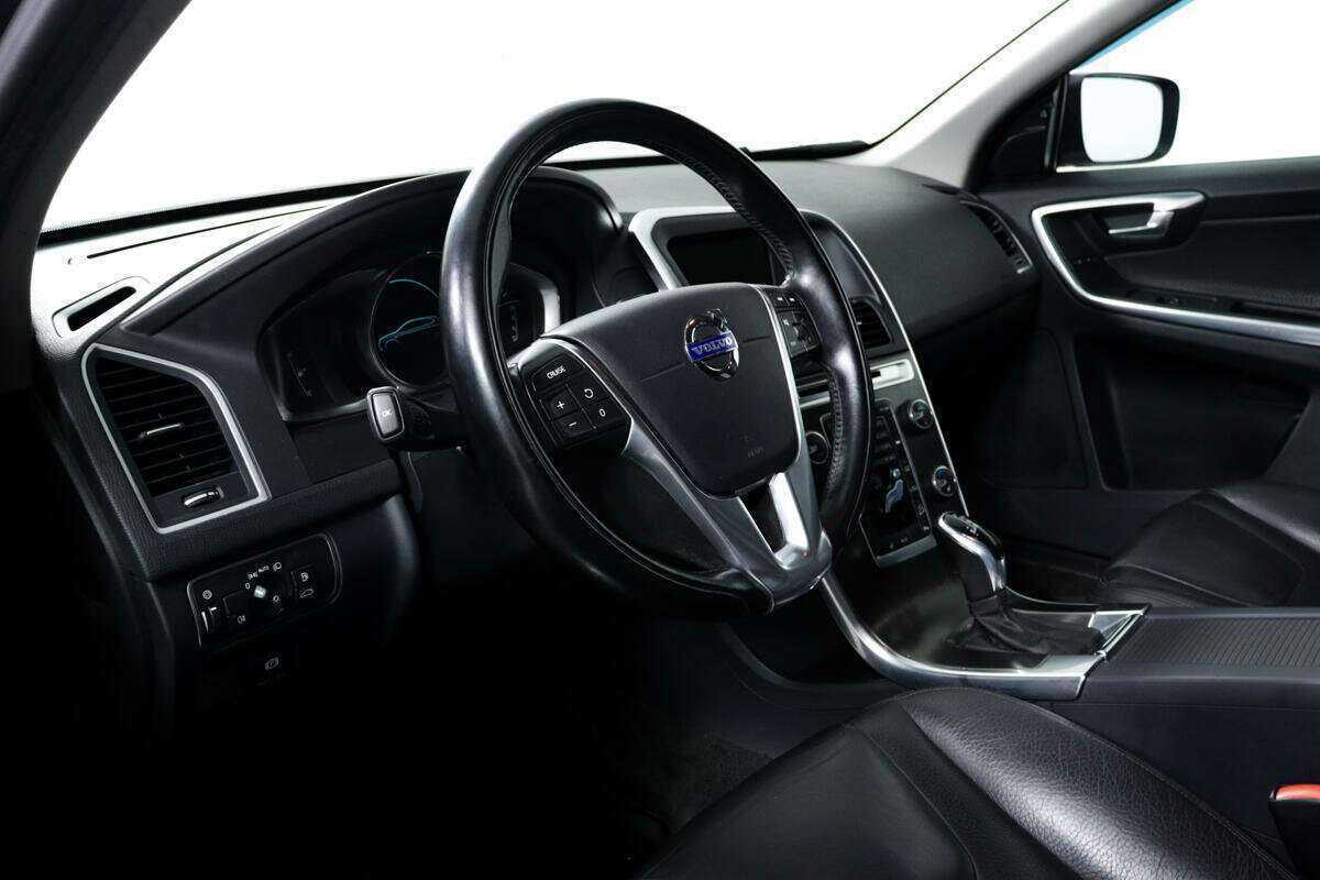 Купить Volvo XC60 с пробегом. Фото: #12
