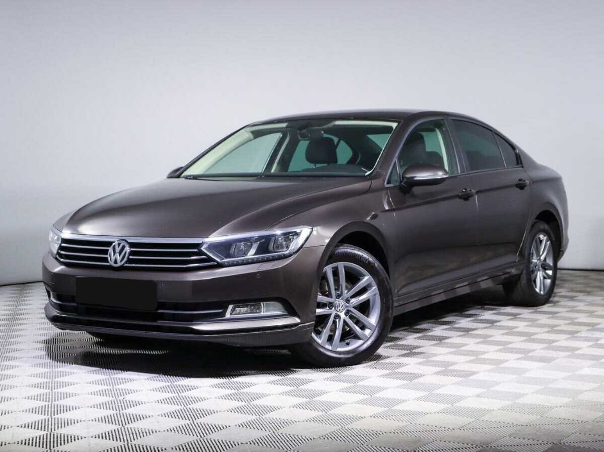 Купить Volkswagen Passat с пробегом. Посмотреть фото