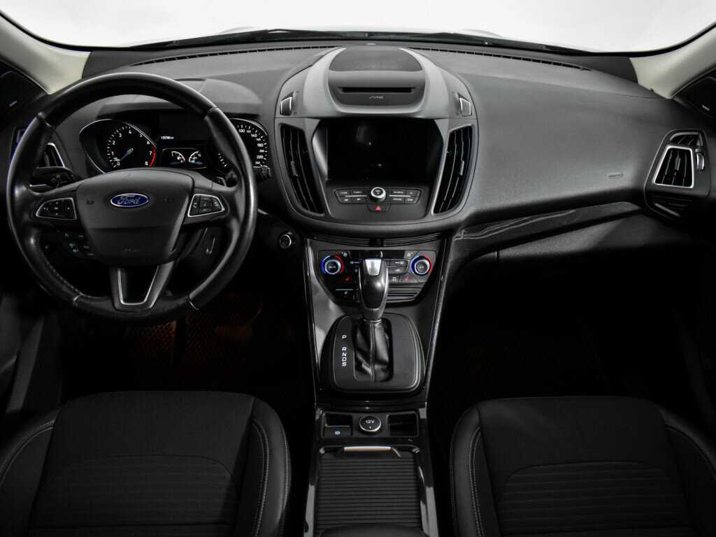 Купить Ford Kuga с пробегом. Фото: #13