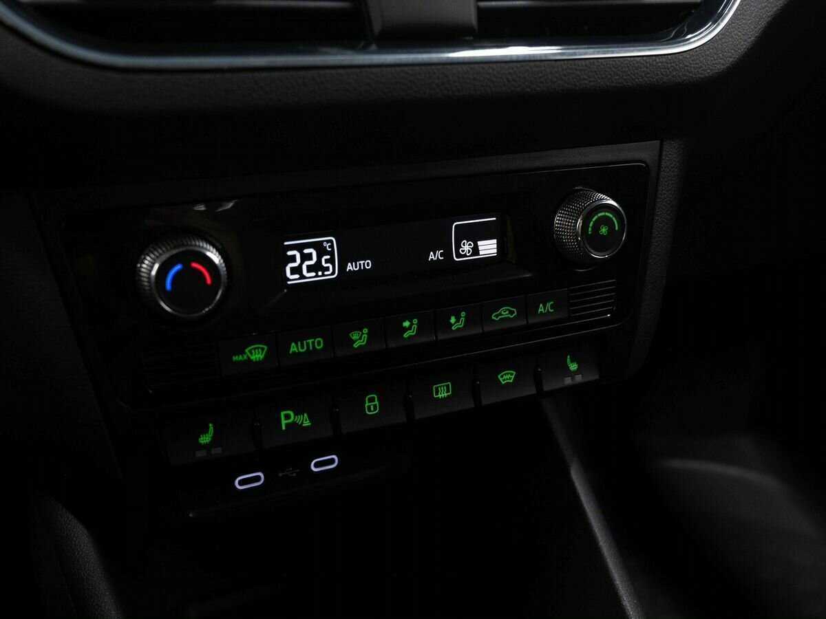 Купить Skoda Rapid с пробегом. Фото: #20