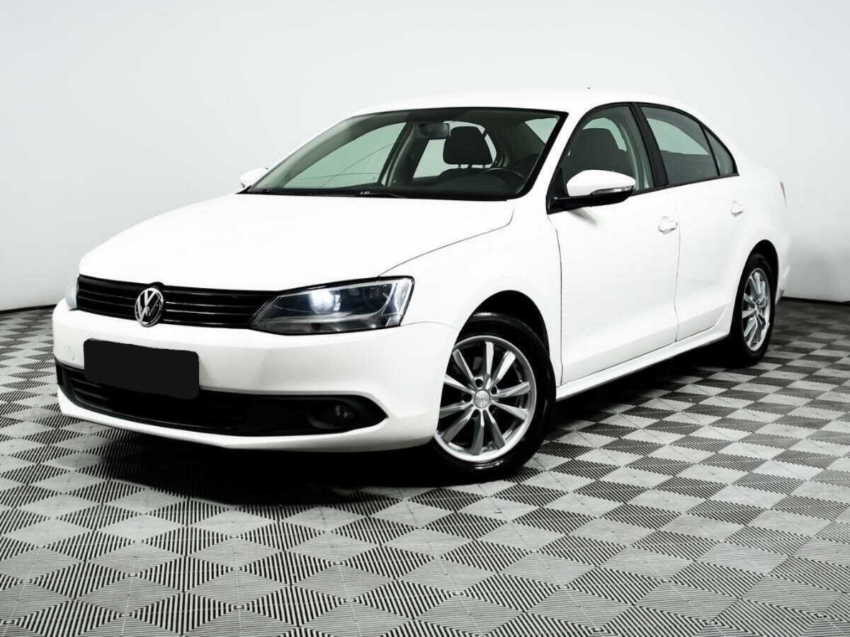 Купить Volkswagen Jetta с пробегом. Посмотреть фото