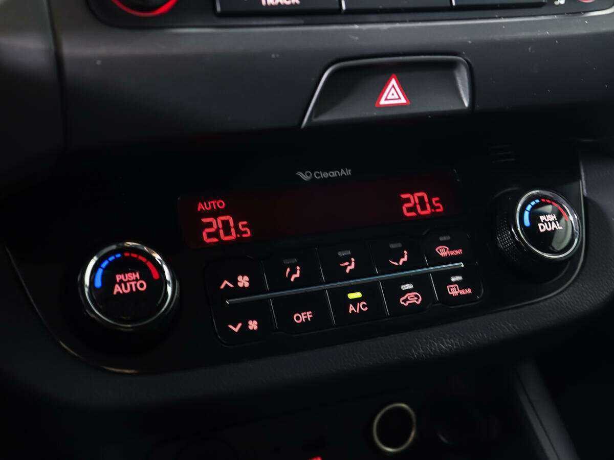 Купить Kia Sportage с пробегом. Фото: #18