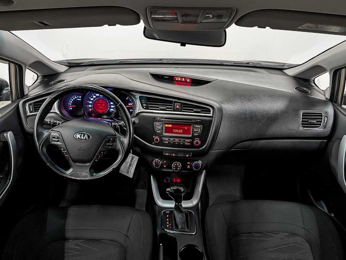 Купить Kia Ceed с пробегом. Фото: #13