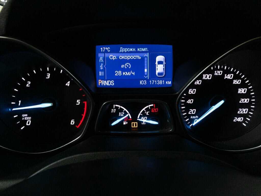 Купить Ford Kuga с пробегом. Фото: #11