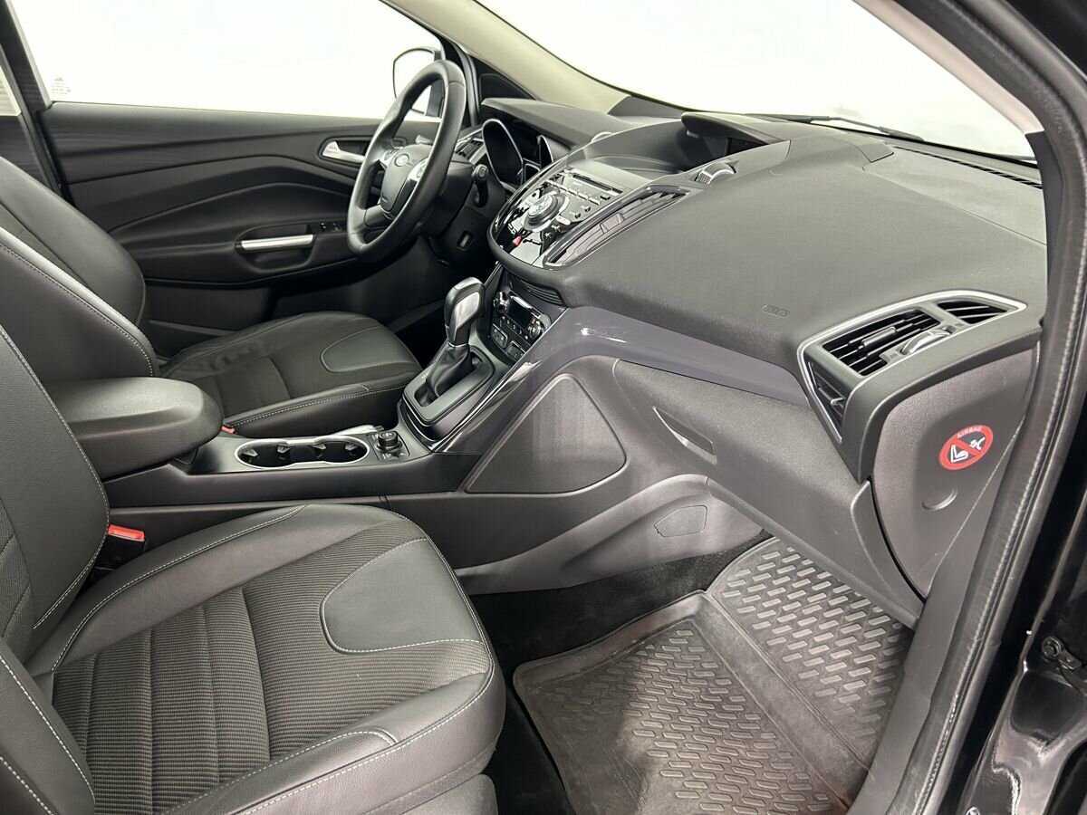 Купить Ford Kuga с пробегом. Фото: #12