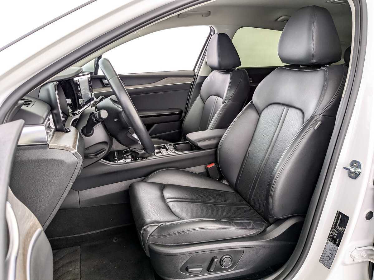 Купить Kia K5 с пробегом. Фото: #14