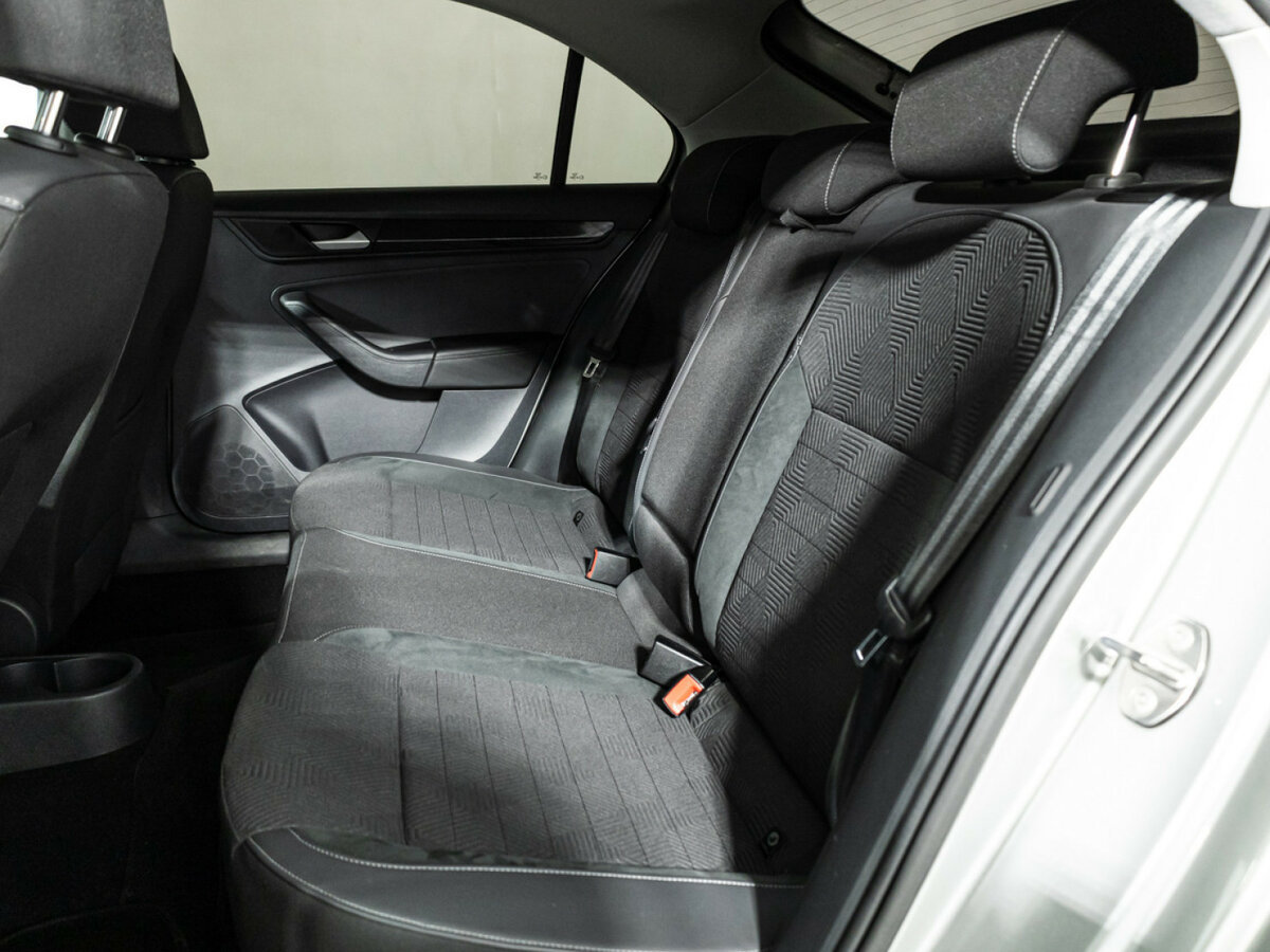 Купить Volkswagen Polo с пробегом. Фото: #7