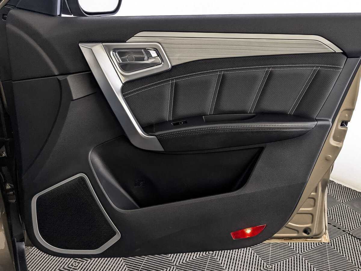 Купить Geely Emgrand X7 с пробегом. Фото: #24