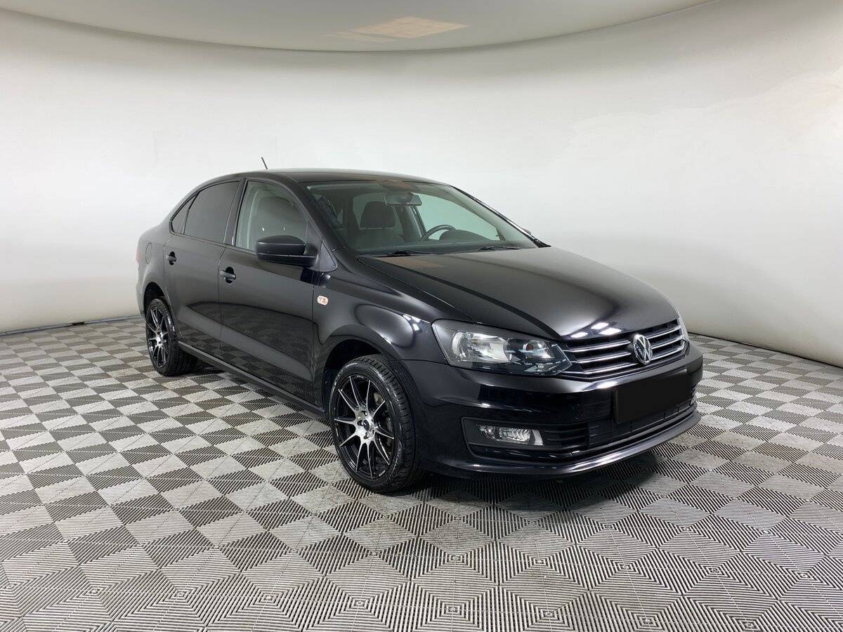 Купить Volkswagen Polo с пробегом. Фото: #2