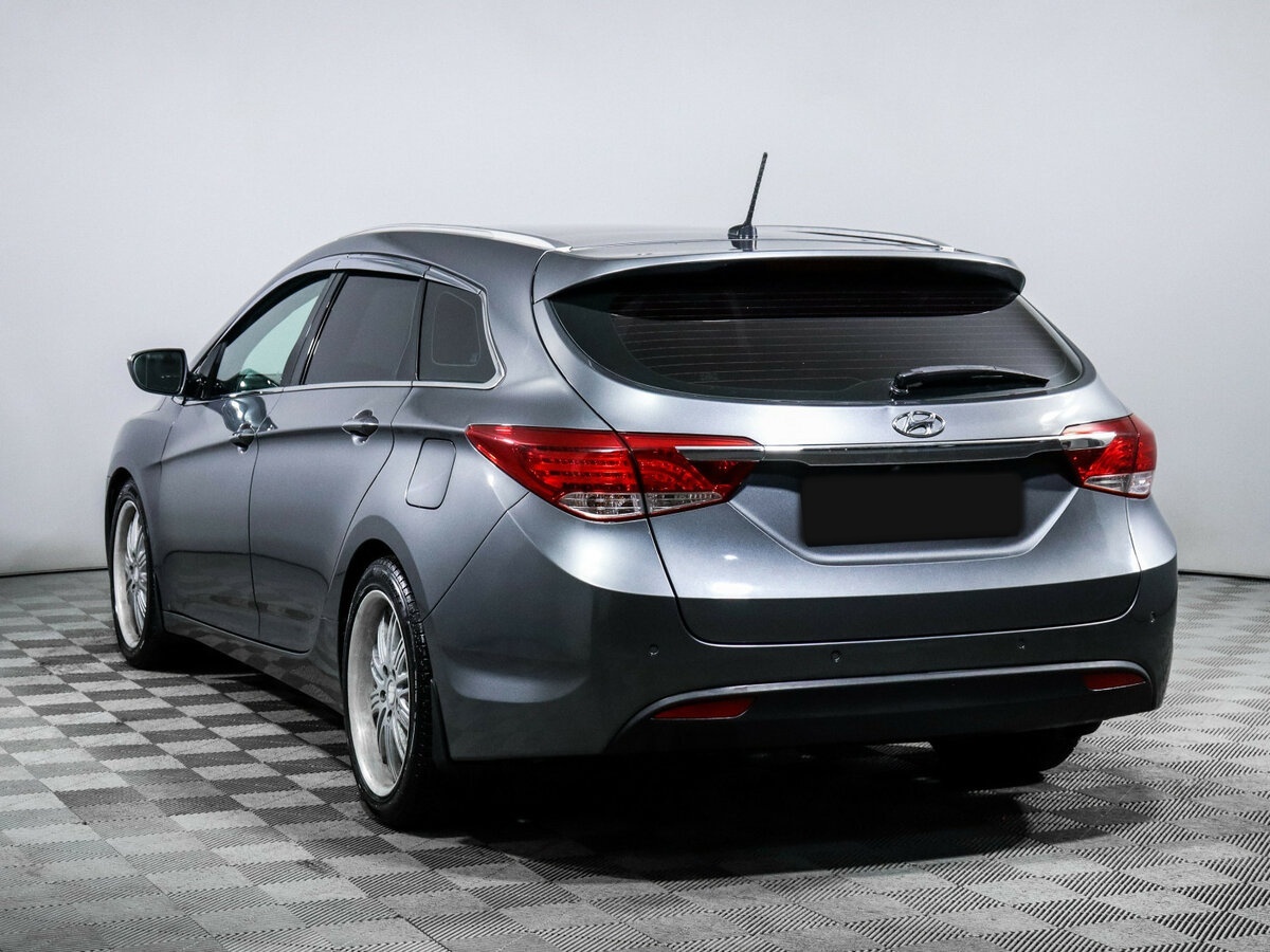 Купить Hyundai i40 с пробегом. Фото: #5