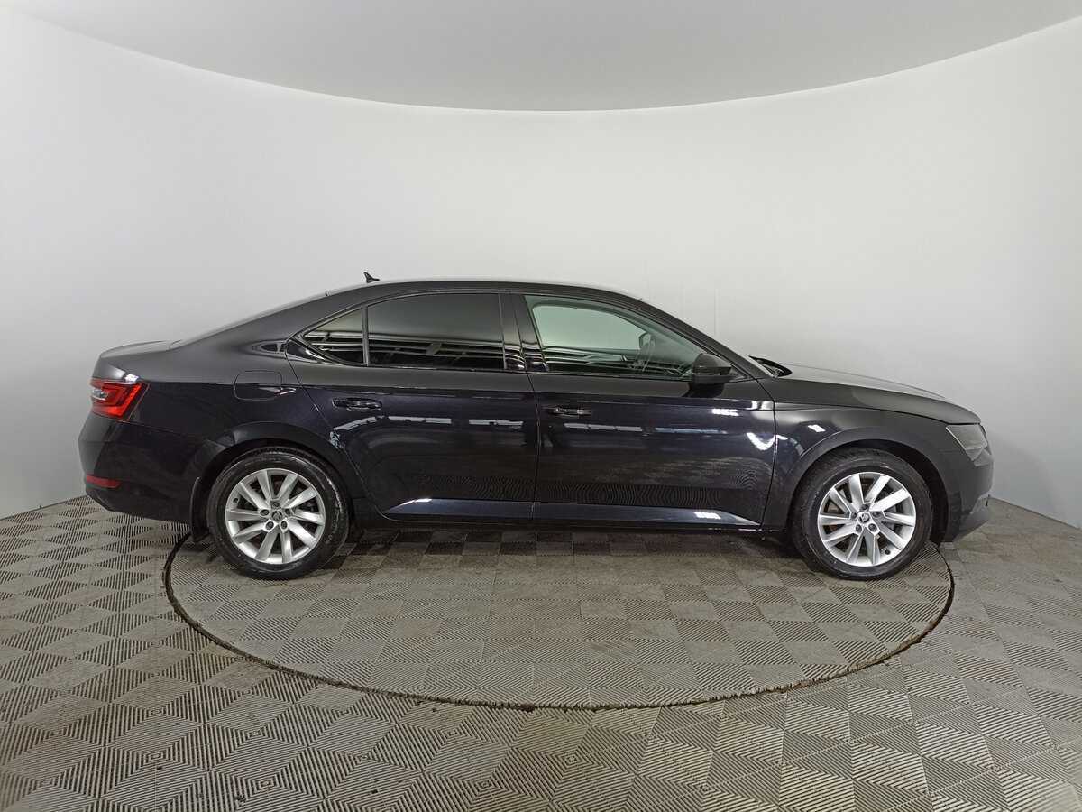 Купить Skoda Superb с пробегом. Фото: #3