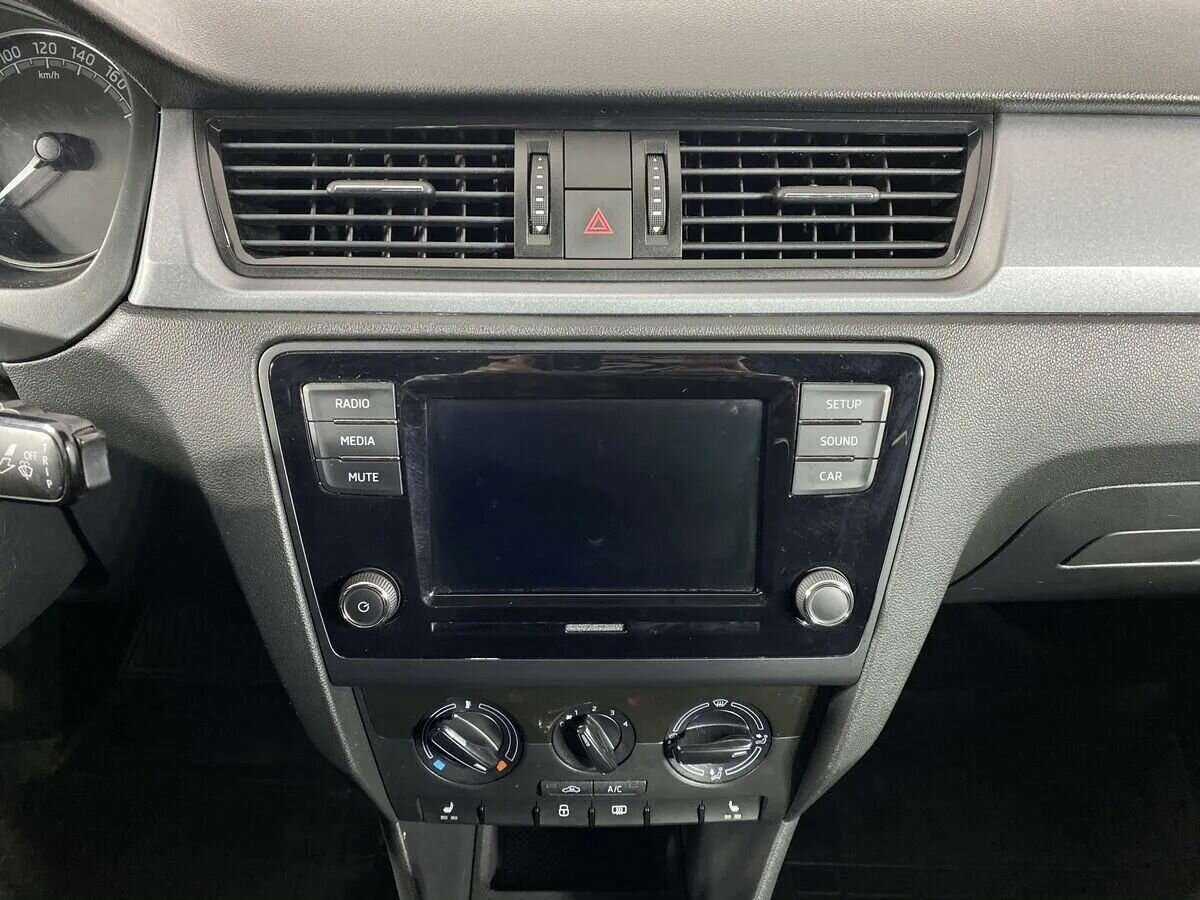 Купить Skoda Rapid с пробегом. Фото: #13