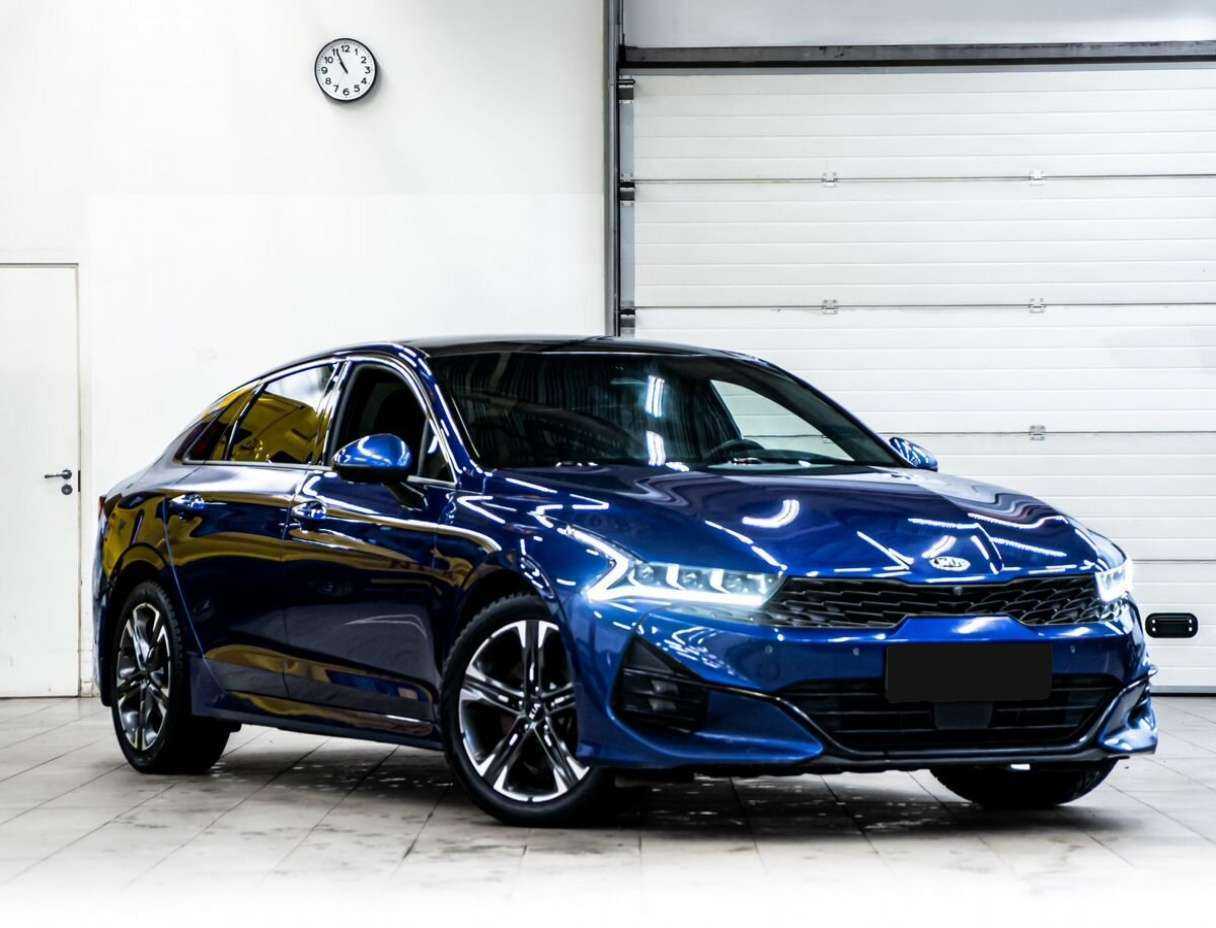 Купить Kia K5 с пробегом. Фото: #1