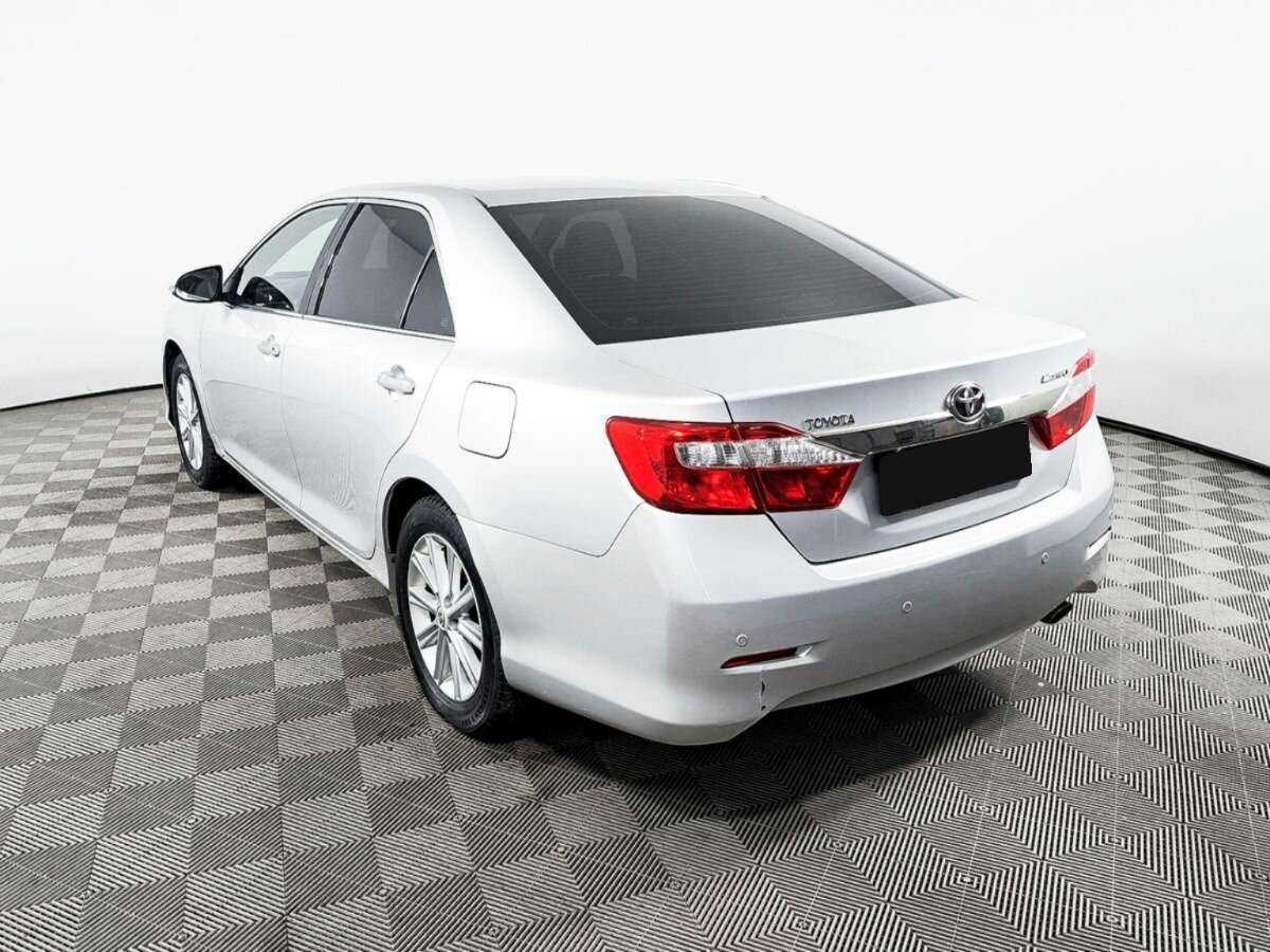 Купить Toyota Camry с пробегом. Фото: #5