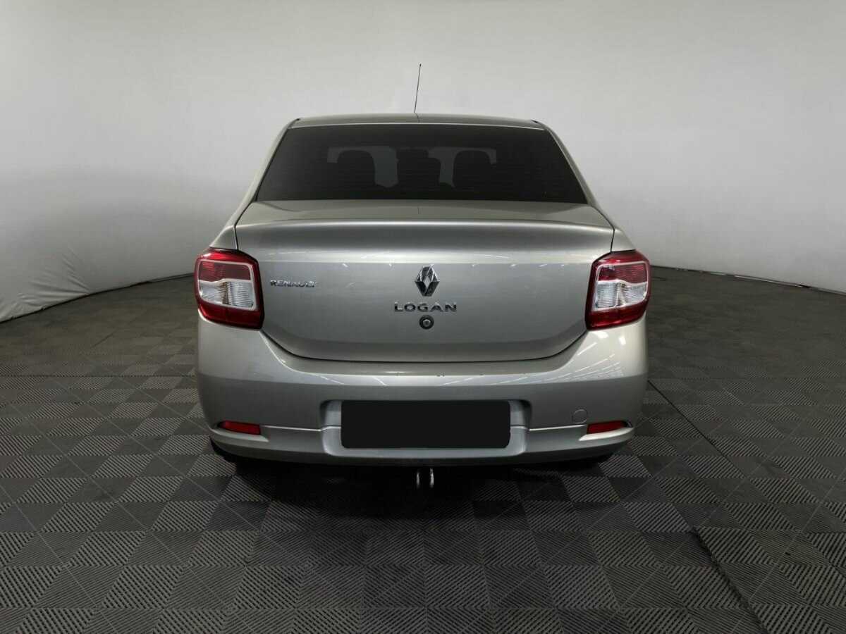 Купить Renault Logan с пробегом. Фото: #2