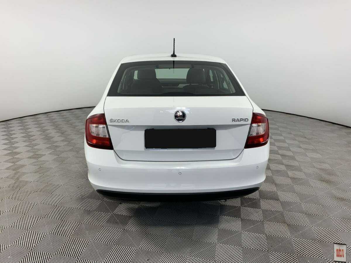 Купить Skoda Rapid с пробегом. Фото: #5