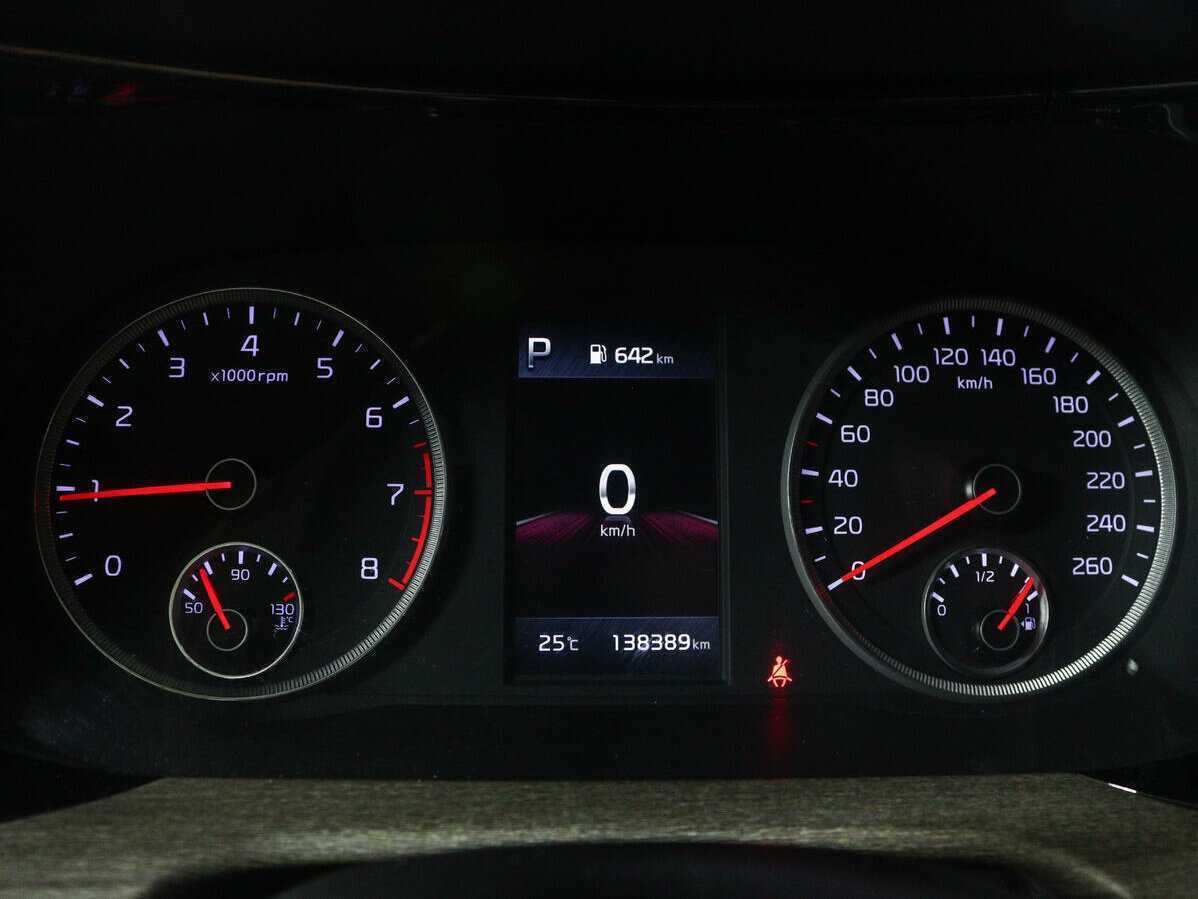 Купить Kia K5 с пробегом. Фото: #10