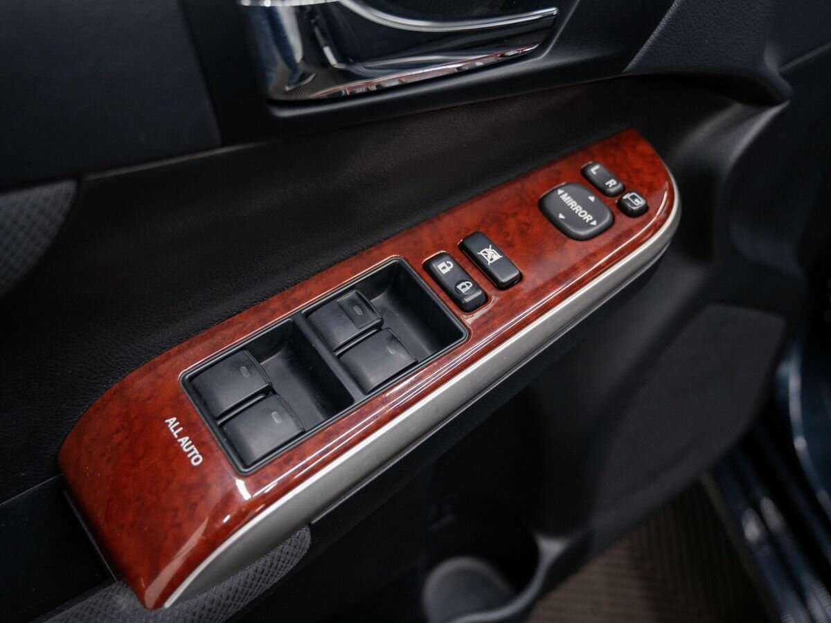 Купить Toyota Camry с пробегом. Фото: #18