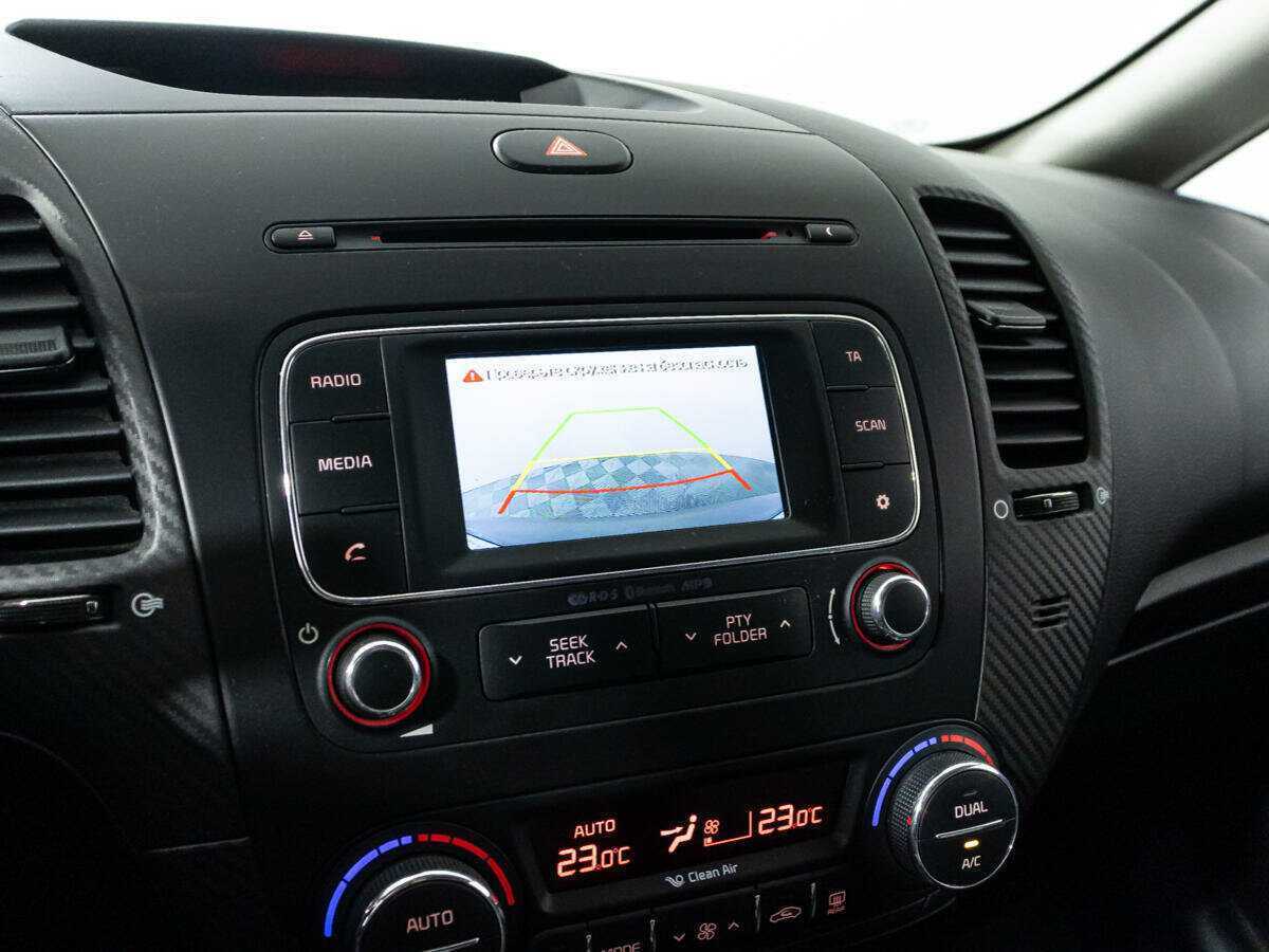 Купить Kia Cerato с пробегом. Фото: #15