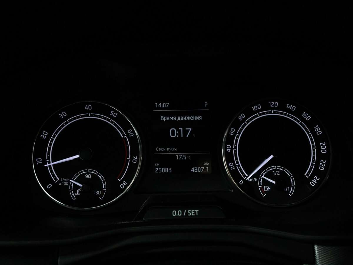 Купить Skoda Rapid с пробегом. Фото: #11